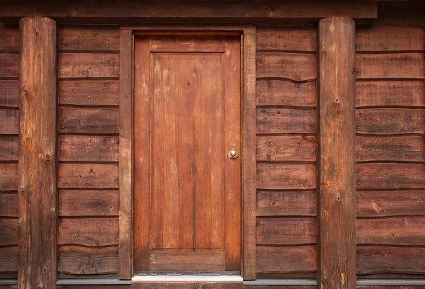Log Cabin Siding Installation in Brentwood
