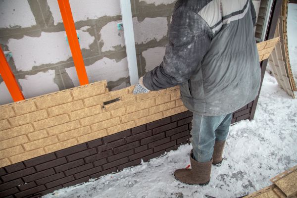 Veneer Siding Installation in Brentwood