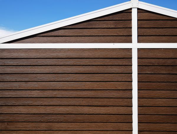 Hardwood Siding Installation in Brentwood