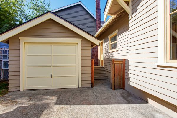 Garage Siding Replacement in Brentwood