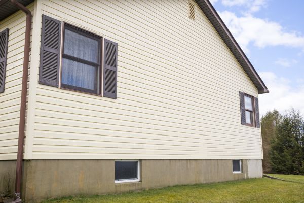 Dutch Lap Siding Repair in Brentwood