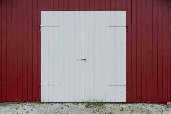 Pole Barn Siding Installation in Brentwood
