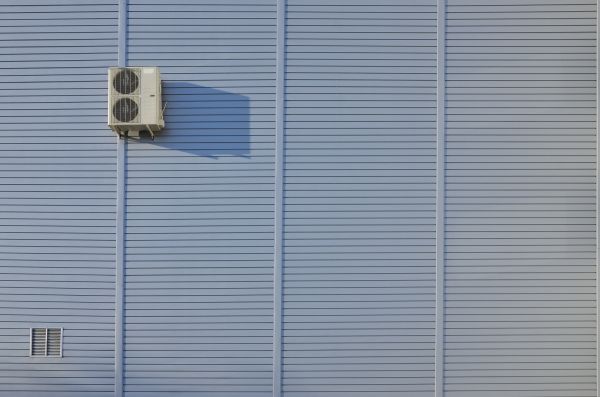 Flat Metal Siding Installation in Brentwood
