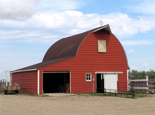Metal Barn Siding Installation in Brentwood