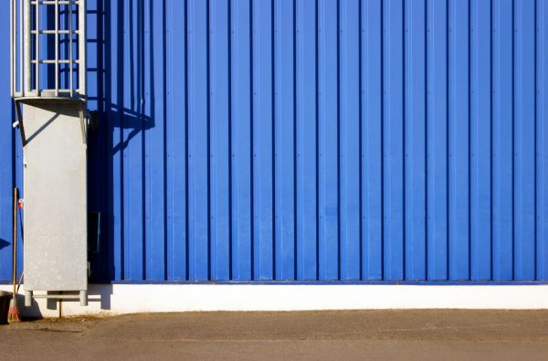 Ribbed Metal Siding Repair in Brentwood