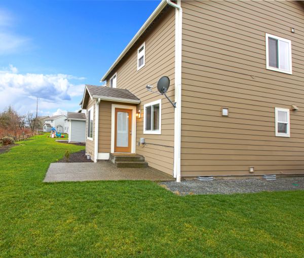 Clapboard Siding Repair in Brentwood